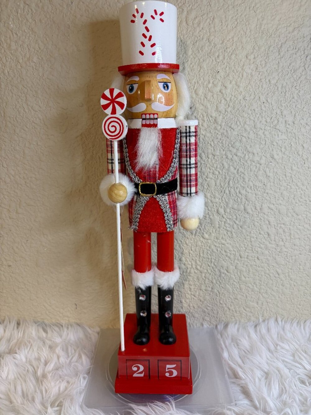 Peppermint Square Christmas Nutcracker Advent Countdown Calendar Candy 16" NWT